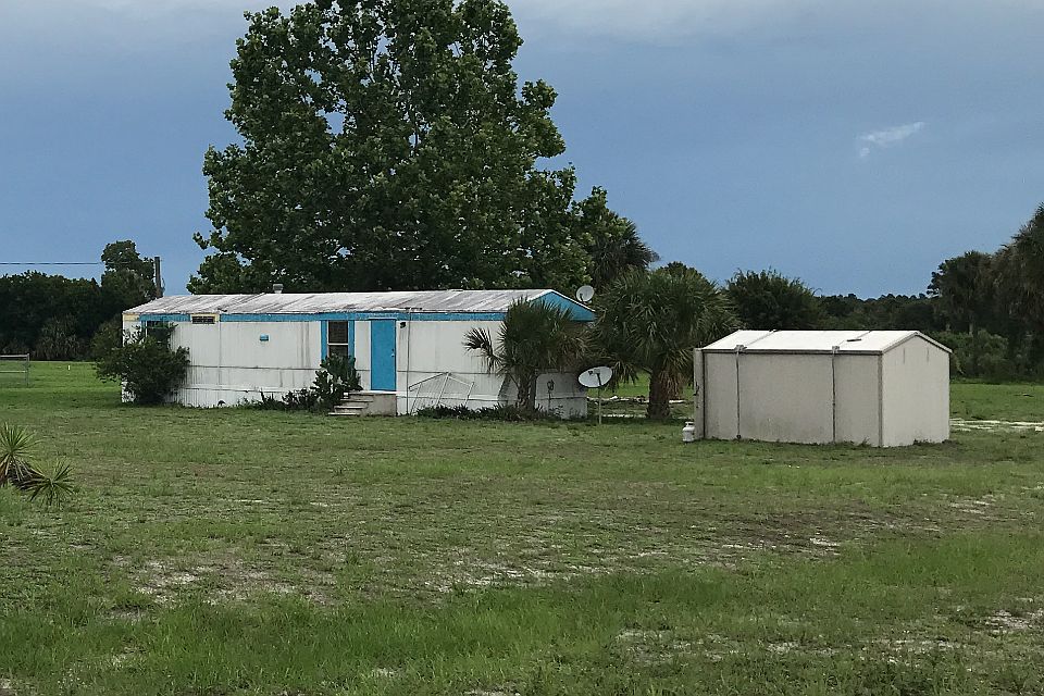 2nd image of 19425 NW 80th Dr