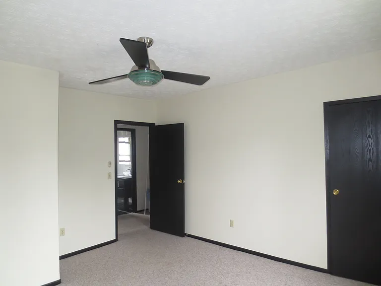 1114 Oregon Ave — Photo 5