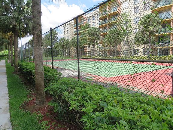 5th image of 9360 Fontainebleau Blvd APT 112