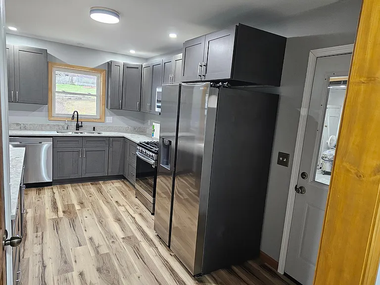 6231 Highland Dr — Photo 5