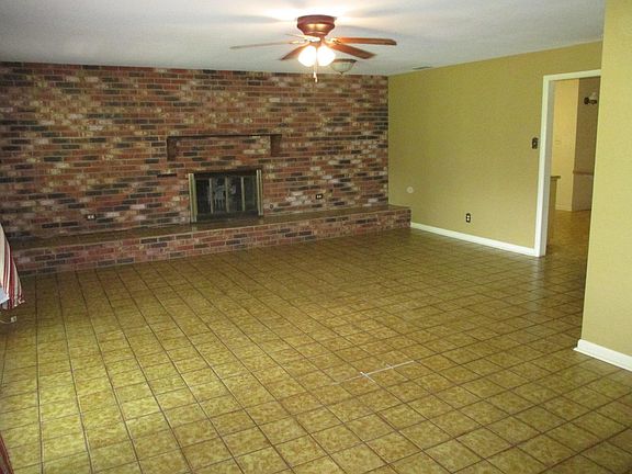 Family room / with Wood burning fireplace