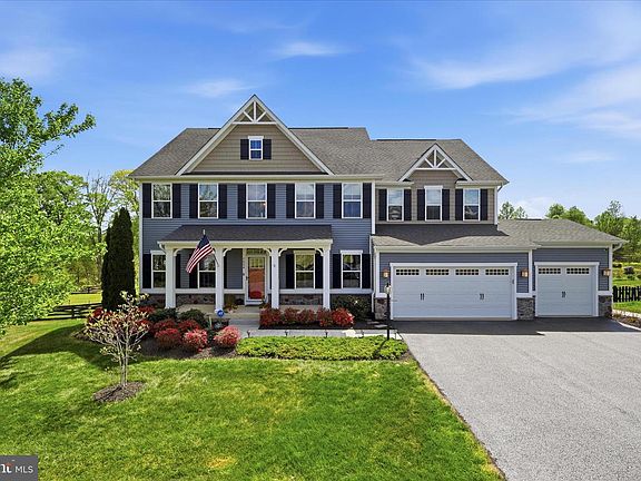 4th image of 7804 Hermitage Dr