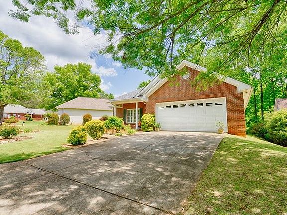 3rd image of 1795 Brookhaven Ct
