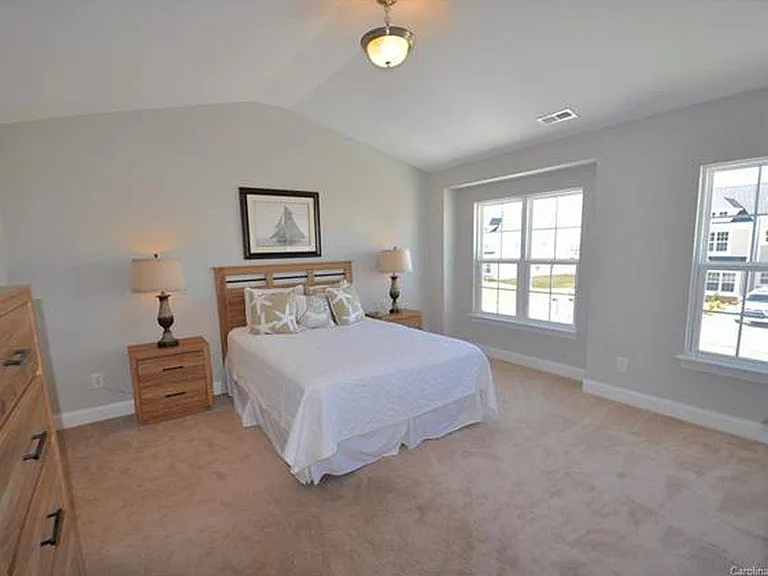 Bedroom-Master