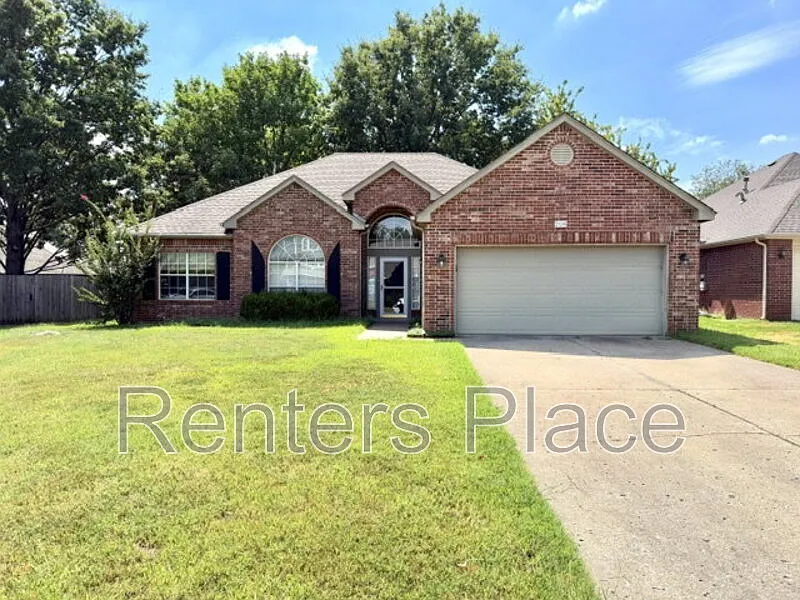 3 bed, 2.0 bath, 1894 sqft, $1,950 — Photo 1