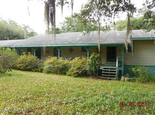 144 E Keuka Lake Rd, Interlachen, FL 32148