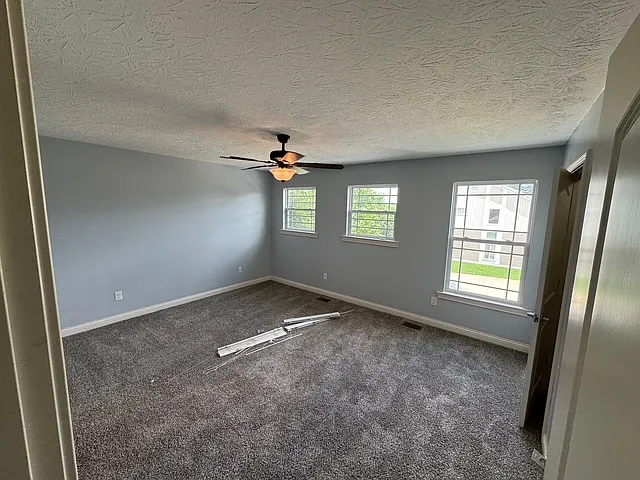 921 McClanahan Ln — Photo 16