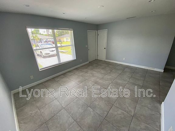 3rd image of 4200 Pine Drop Ln