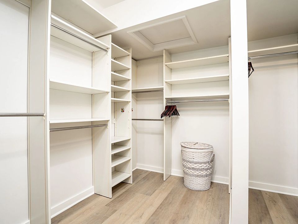1st image of 3008 Ocean Blvd