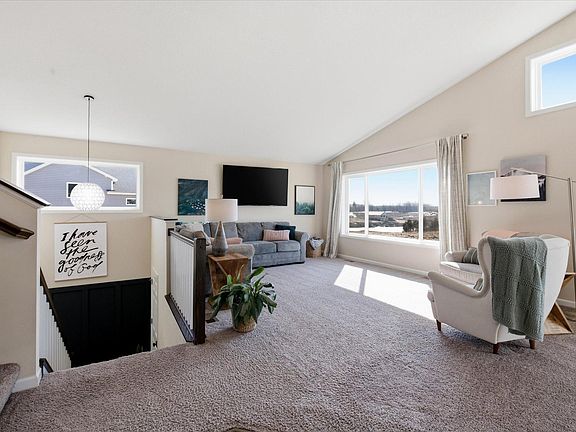 5th image of 9864 187th Ln NW