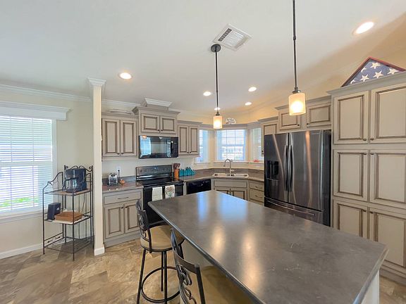2nd image of 5601 Duncan Rd #102