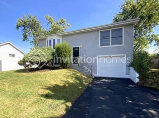 120 Delaware Dr, Bolingbrook, IL 60440