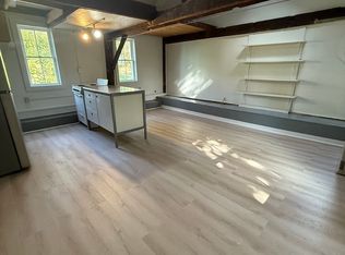 11 West St #4-D, North Bennington, VT 05257