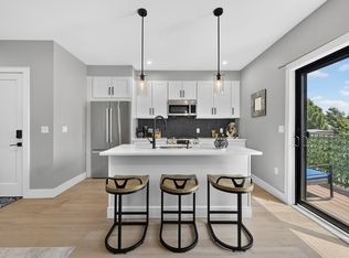 82 Moore St #5, Boston, MA 02128