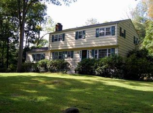 48 Wildwood Ln, Weston, CT 06883