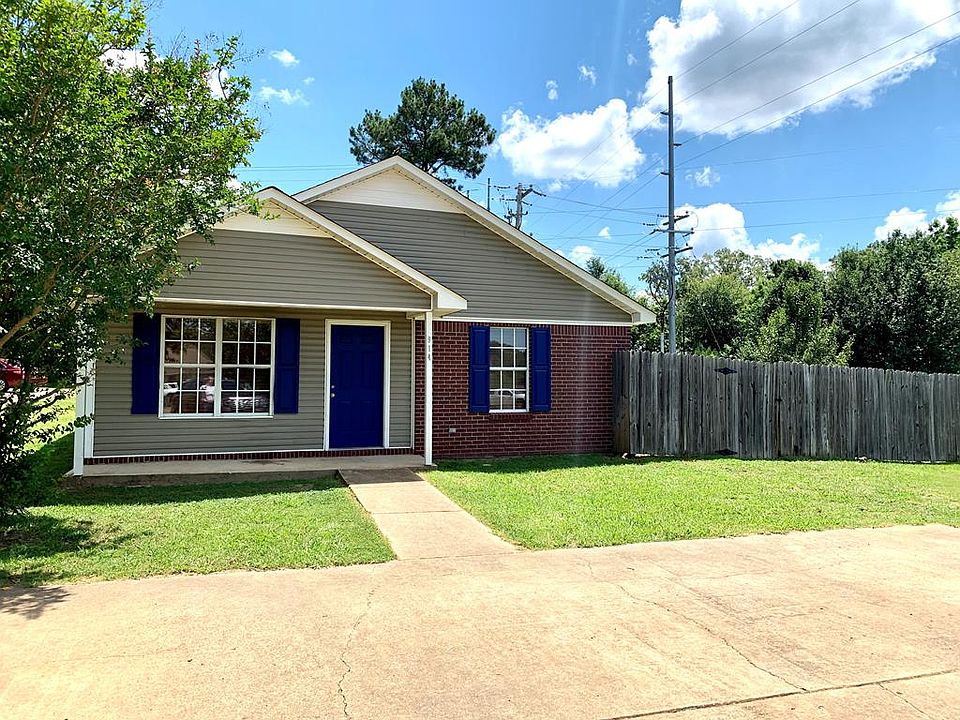 1st image of 914 Battle Ln