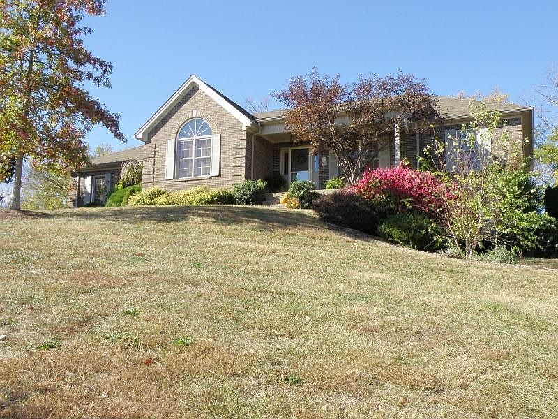 1st image of 107 Bailey Ct