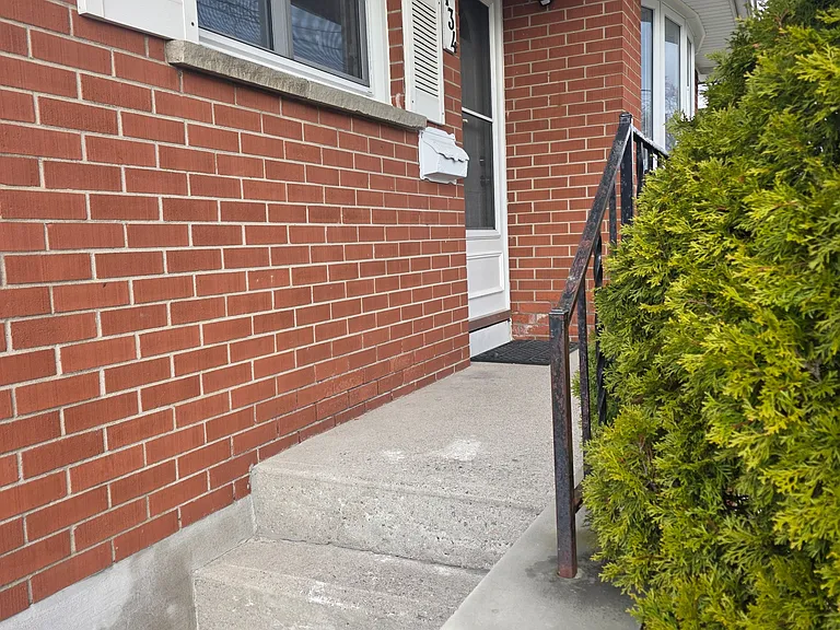134 Keewatin St S — Photo 7