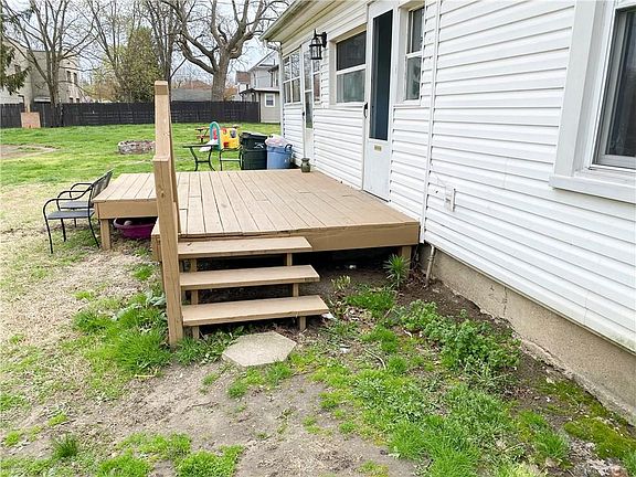 4th image of 139 W Pease Ave #41