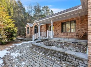 147 Carver St, Granby, MA 01033