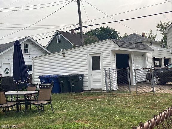 5th image of 2110 Bunts Rd
