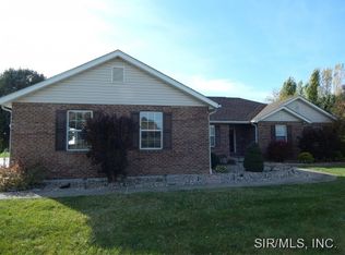 601 Columbia Ave, Waterloo, IL 62298