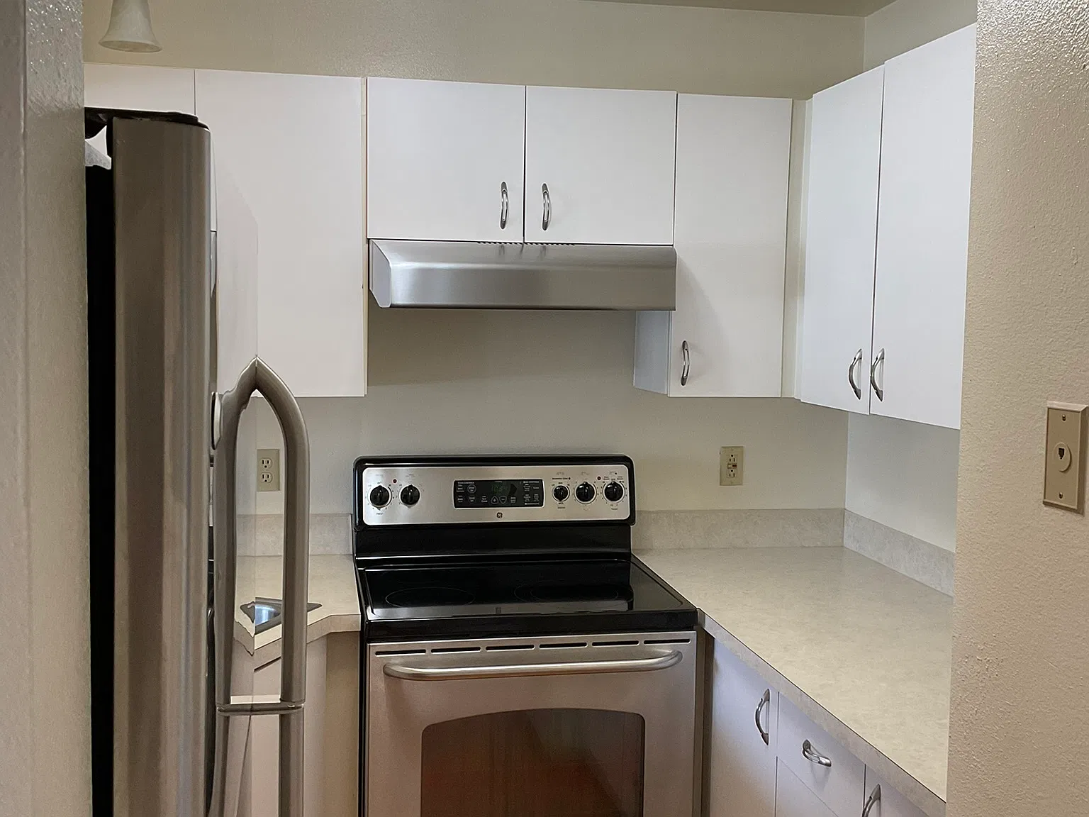 2 bed, 1.5 bath, 1100 sqft, $2,100 — Photo 4