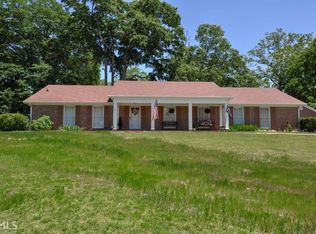 76 1st Ave, Newnan, GA 30263