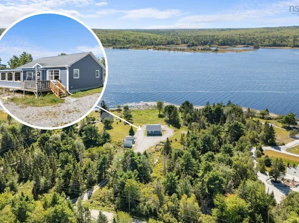 238 Enslows Point Rd, Shelburne, NS B0T 1J0