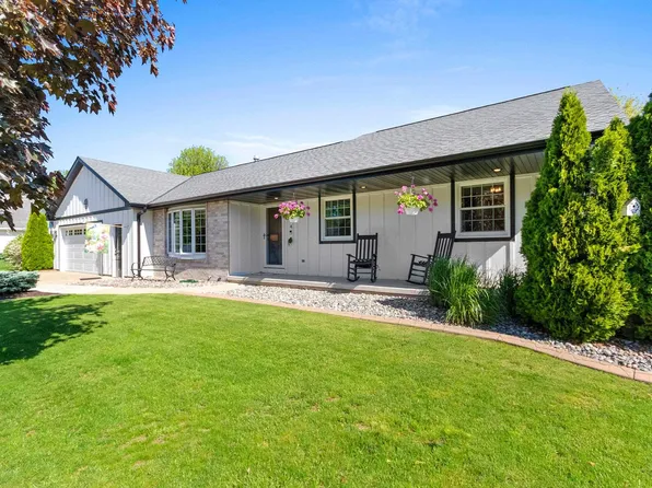 2874 Bristol Mountain Trl, Green Bay, WI 54313