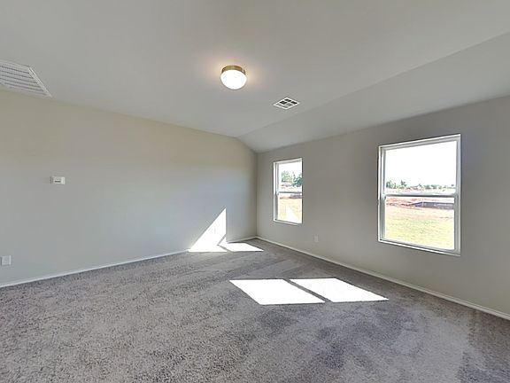 5th image of 1304 S Grace Dr