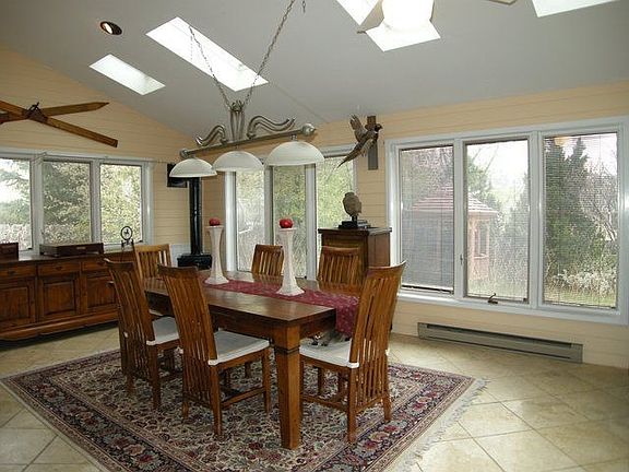 4th image of 721 La Hacienda