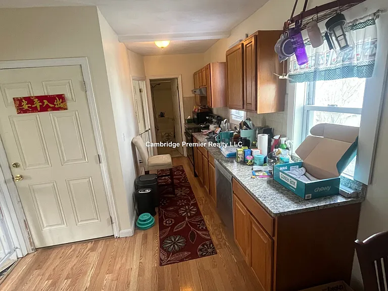 1105 Cambridge St #2 — Photo 12