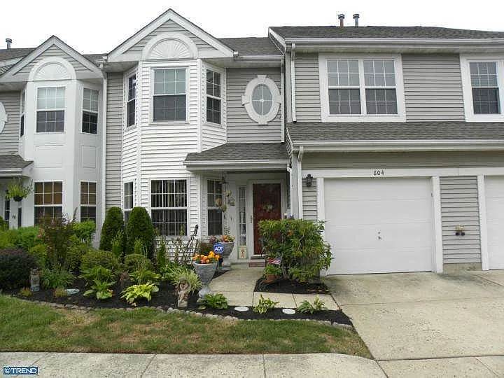 804 Evergreen Ct photo 1