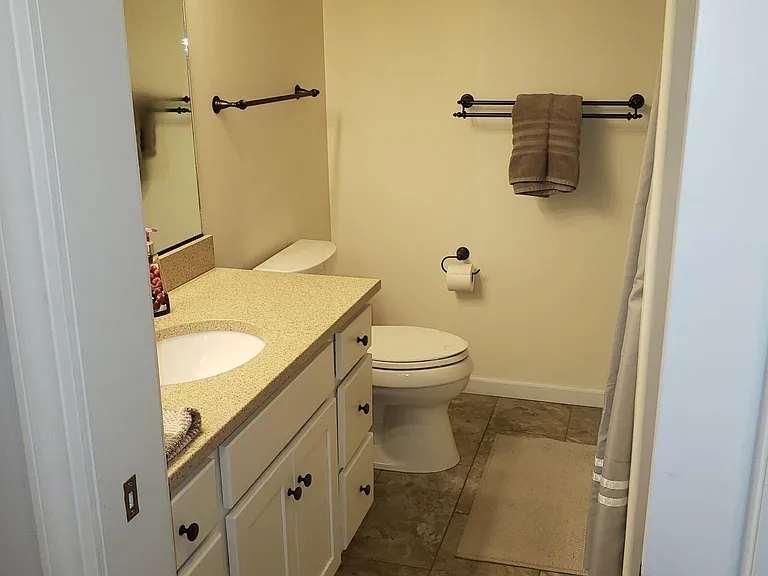 311 W Stanage Ave — Photo 10