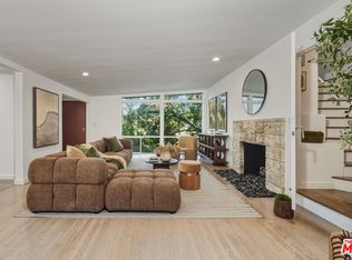 3711 Fredonia Dr, Los Angeles, CA 90068