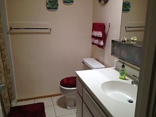 2nd Bathroom