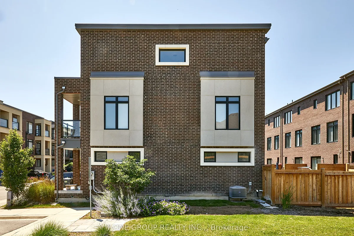 Building Photo - 133 Moneypenny Pl N