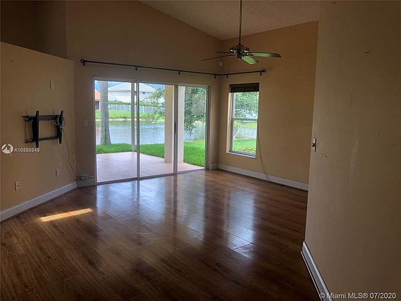3rd image of 14031 Richwood Pl #14031