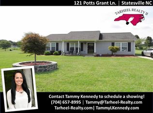 121 Potts Grant Ln, Statesville, NC 28625