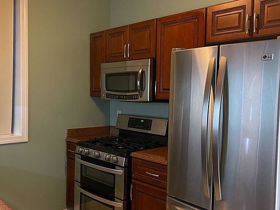 2nd image of 1339 Teller Ave