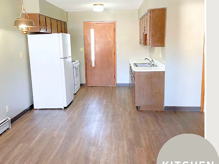 408 NW 4th St #1 — Photo 2