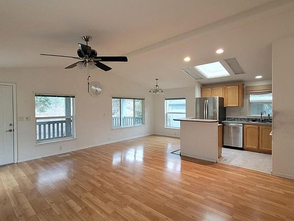 4th image of 13905 Trinity Mountain Rd APT 3