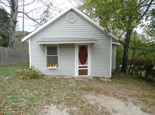 113 N Carr St, Galena, MO 65656