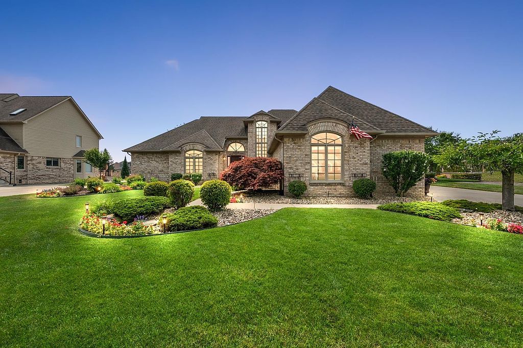 3216 Lake Forest Dr - Property Image