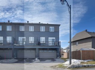 1140 Speedvale Ct, Ottawa, ON K2T0P5