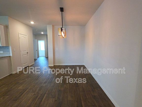 5th image of 13708 Howser Trce