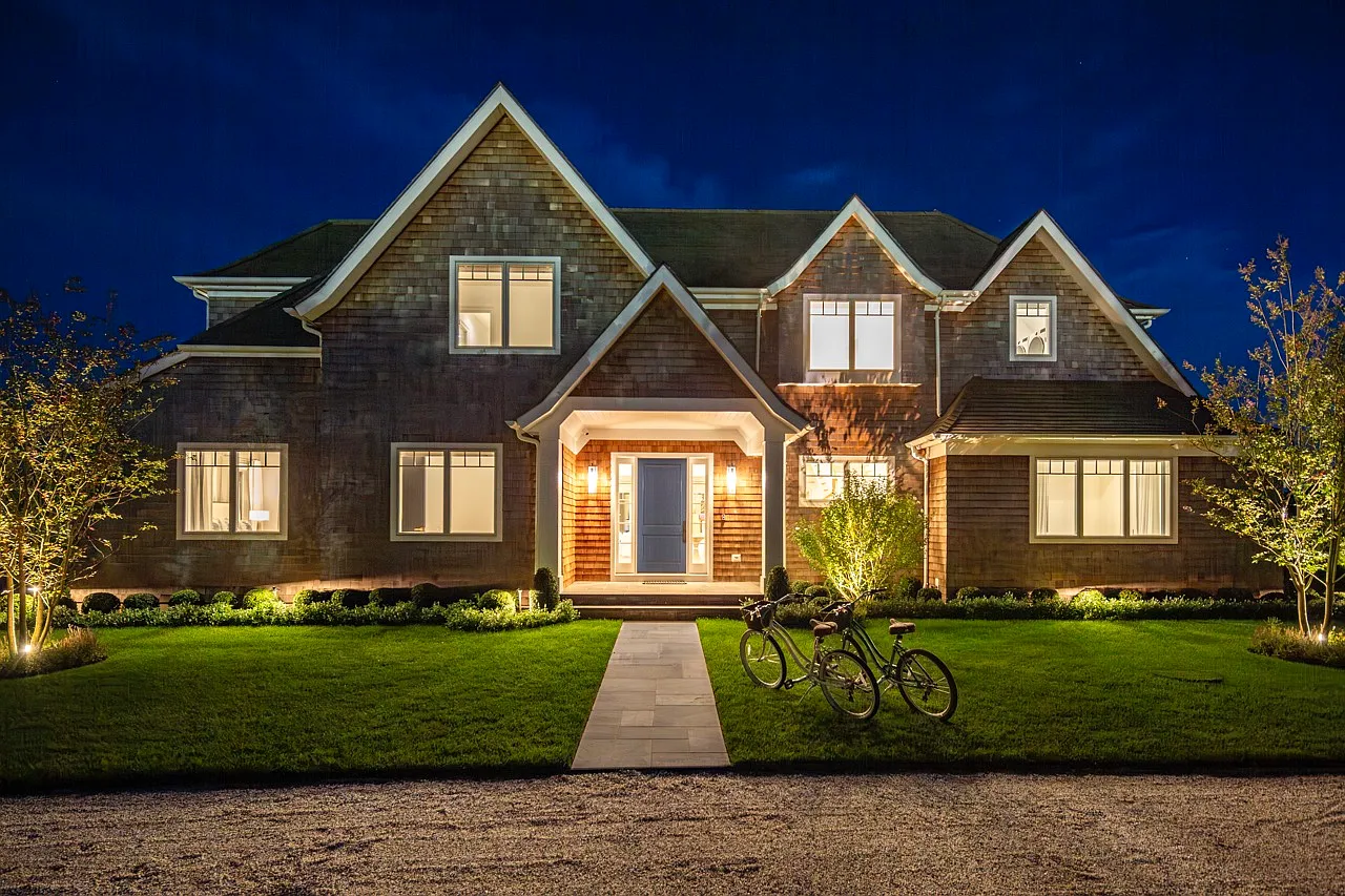 Southampton Estate Near Shinnecock Hills Golf Club & Beaches — Photo 4
