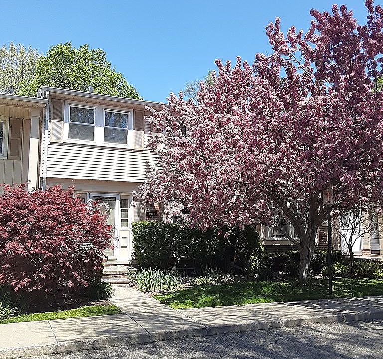 1st image of 5380 Breeze Hill Pl #31