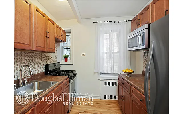 Sold by Douglas Elliman | media 5